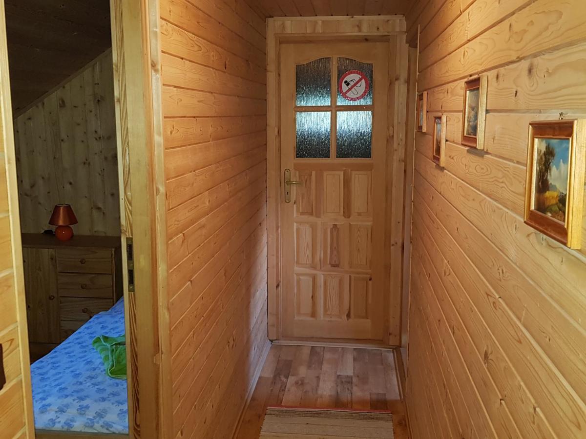 Chata Pod Skalou Valaska Exterior photo
