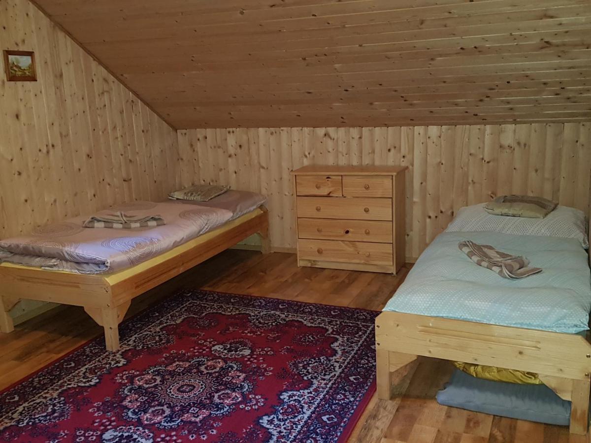 Chata Pod Skalou Valaska Exterior photo